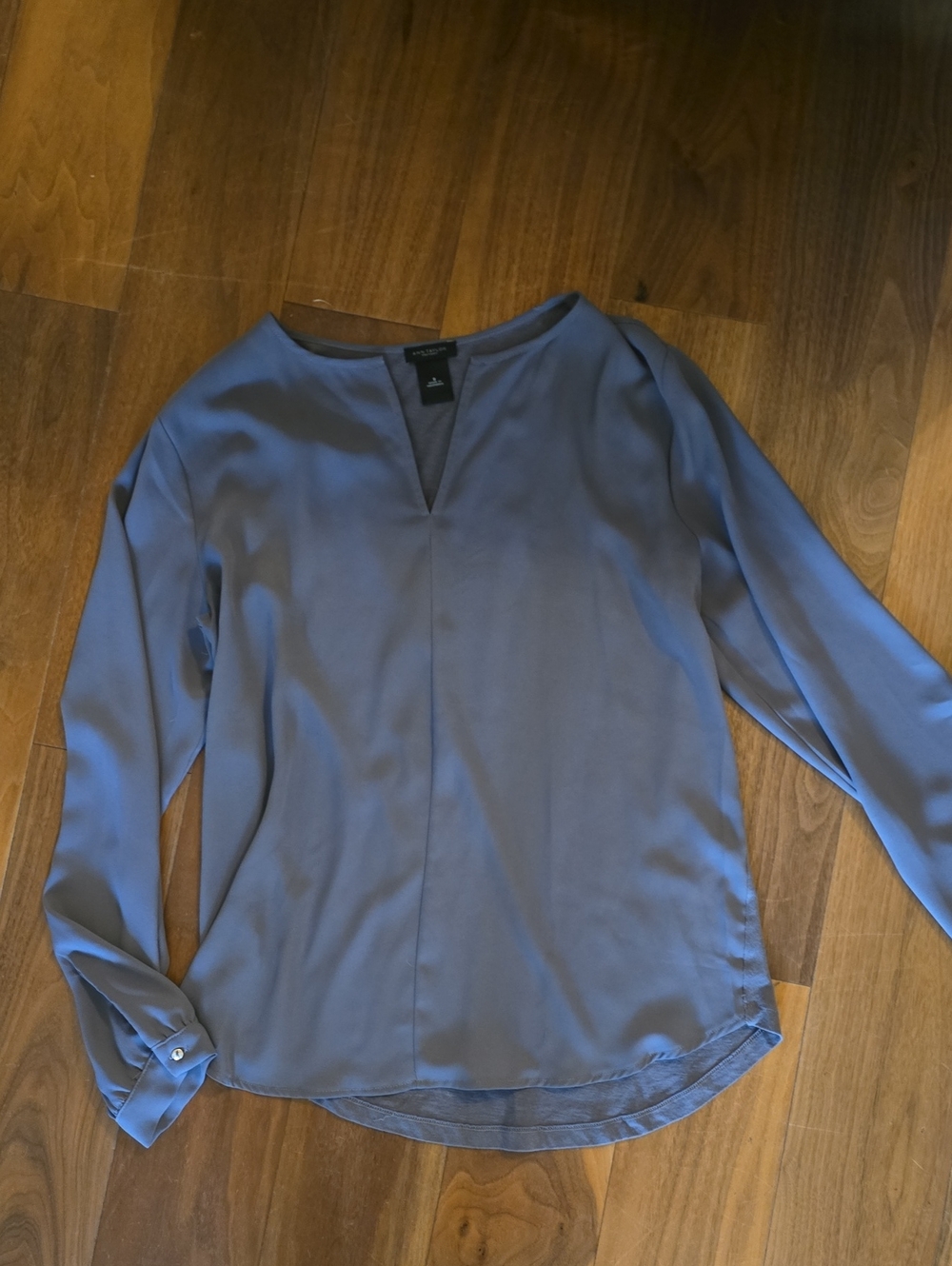 Ann Taylor Factory Dusty Lavender Split V-Neck Blouse